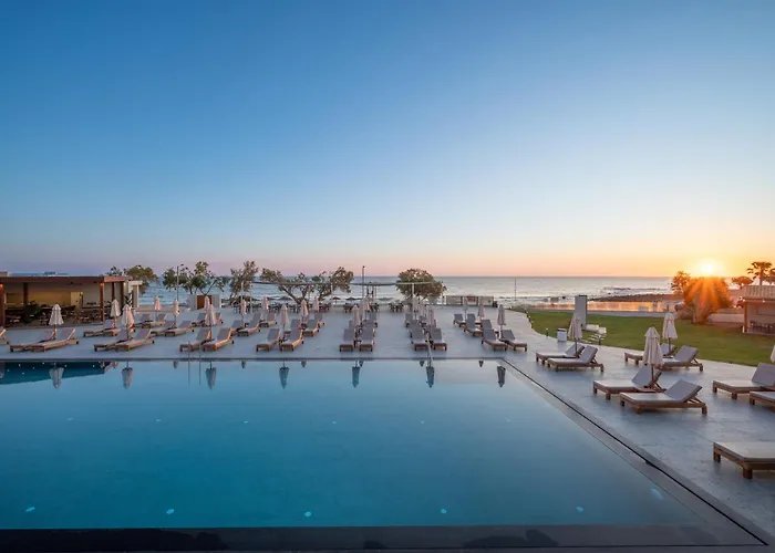 Serita Beach Hotel